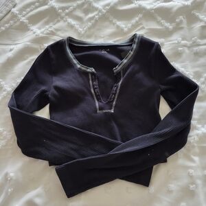 🔴SOLD🔴 Urban Outfitters Black Go For Gold Top Size M/L